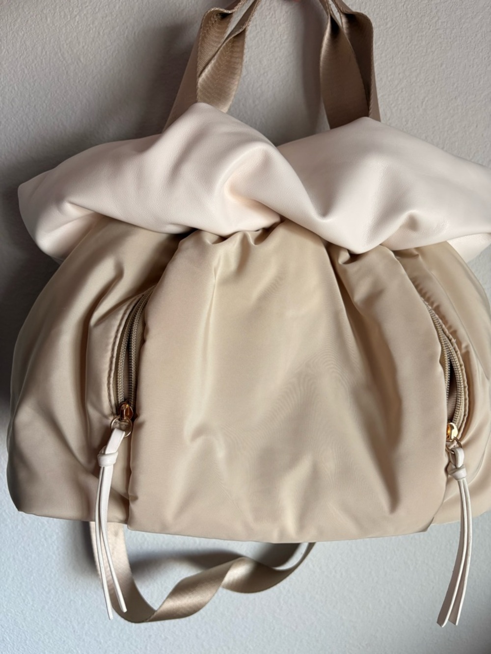 Cejon Cream & Beige Padded Drawstring Backpack
